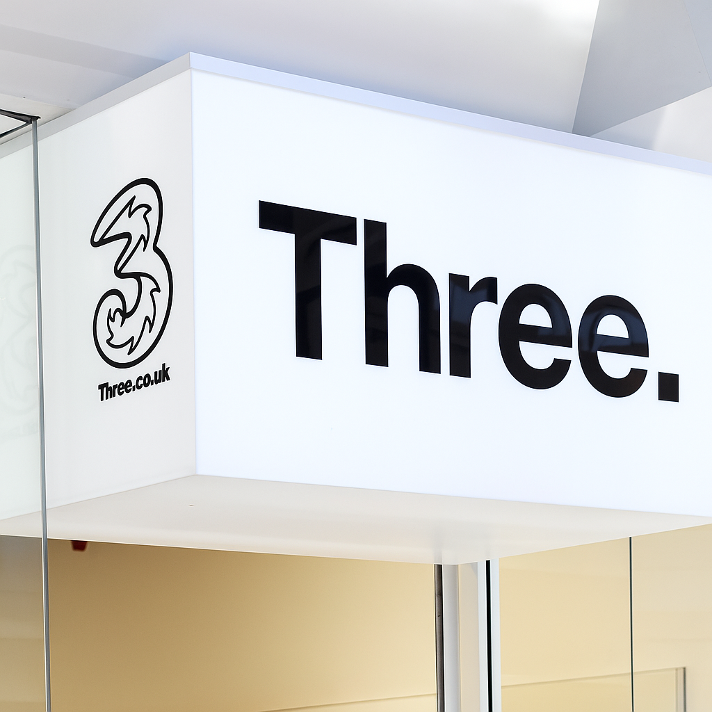 Widespread Three UK network failure and banking app crashes reveal critical instability in UK’s mobile and financial IT infrastructure, sparking concern